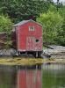 PICTURES/Lunenburg and Peggys Cove/t_Ludenburg - Red BLdg1.jpg